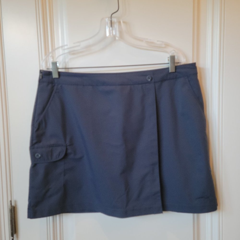 Avia Skort
